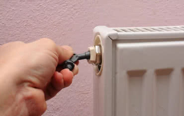 Odpowietrzenie zamkniętej instalacji grzejnej